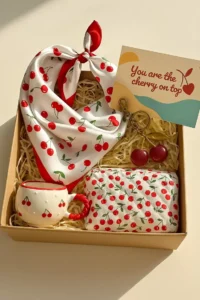 Cherry Hediye Kutusu