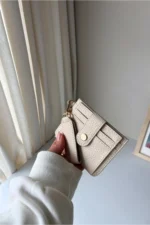 Anahtarlık ve Kartlık Detaylı Minimal Krem Kartlık Cüzdan