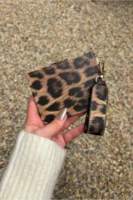 Anahtarlık ve Kartlık Detaylı Leopar Desenli Kartlık Cüzdan - Görsel 2