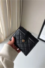 Kapitone Desenli Siyah Cüzdan