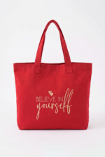 Believe In Yourself Baskılı Büyük Boy Kırmızı Kanvas Çanta - Görsel 4