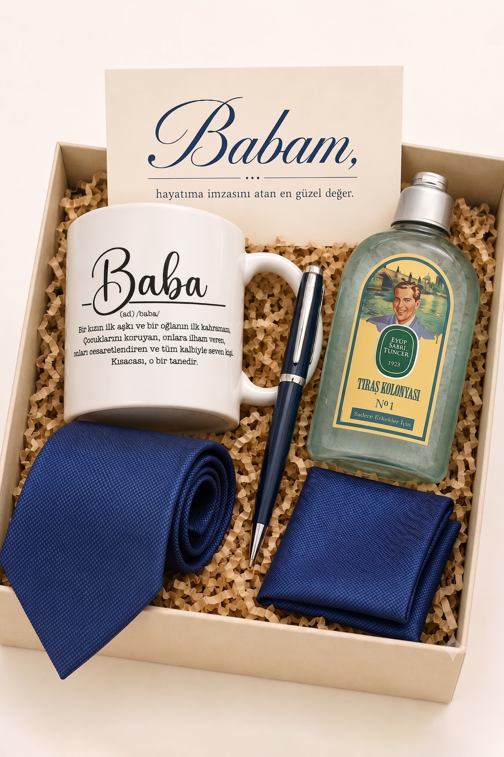 kadınlar günü için hazırlanmış mor pembe kupa